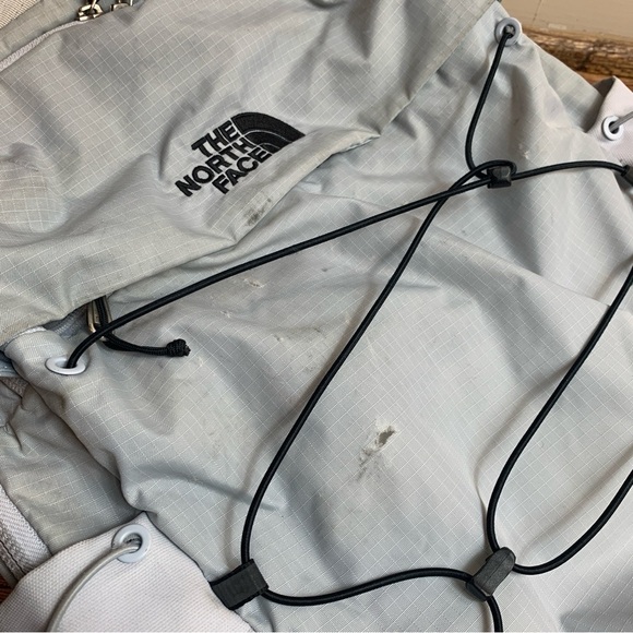 The North Face Gray Off White Backpack Borealis - Picture 4 of 6